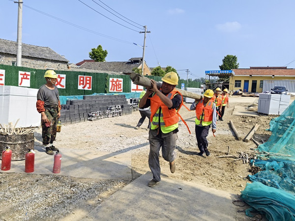 水建公司組織開展綜合應(yīng)急演練 (4)_副本.jpg