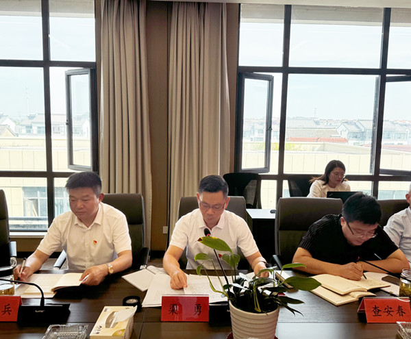 高郵鴨集團(tuán)黨支部召開第三季度黨員代表大會 (3)_副本.jpg